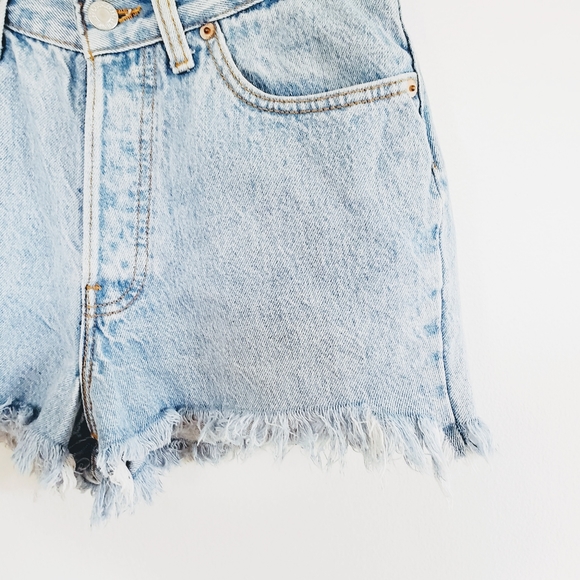 Vintage | Levi's | 501s Cutoff Button Fly Shorts - Picture 8 of 15